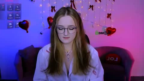 luna_berryy online show from 18, 3, 2026