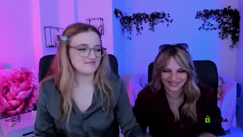 Snapshot of luna_berryy chatting on 25, 6, 2026 luna_berryy online show from 25, 6, 2026
