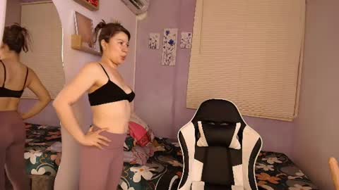 Snapshot of luna_desiree chatting on 8, 7, 2026 luna_desiree online show from 8, 7, 2026