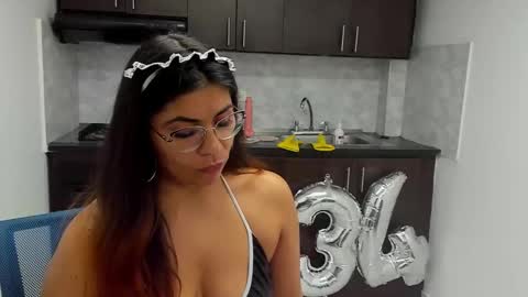 Snapshot of luna_dumont chatting on 28, 1, 2025 luna online show from 28, 1, 2025