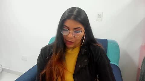 Snapshot of luna_dumont chatting on 30, 1, 2025 luna online show from 30, 1, 2025