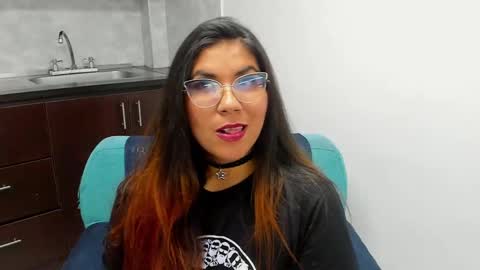 Snapshot of luna_dumont chatting on 6, 2, 2025 luna online show from 6, 2, 2025
