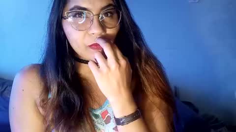 Snapshot of luna_dumont chatting on 24, 2, 2025 luna online show from 24, 2, 2025