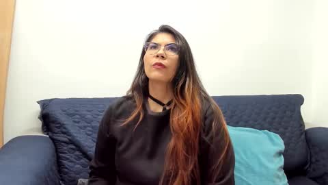 Snapshot of luna_dumont chatting on 1, 3, 2025 luna online show from 1, 3, 2025