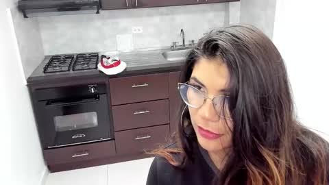 Snapshot of luna_dumont chatting on 11, 3, 2025 luna online show from 11, 3, 2025