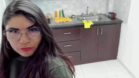 Snapshot of luna_dumont chatting on 9, 9, 2025 luna online show from 9, 9, 2025