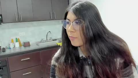 Snapshot of luna_dumont chatting on 12, 9, 2025 luna online show from 12, 9, 2025
