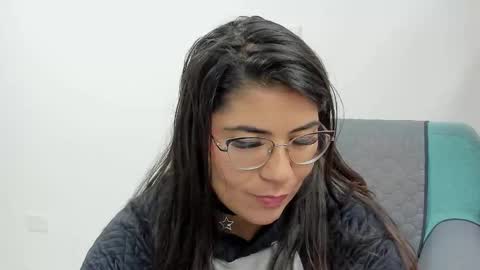 Snapshot of luna_dumont chatting on 13, 9, 2025 luna online show from 13, 9, 2025