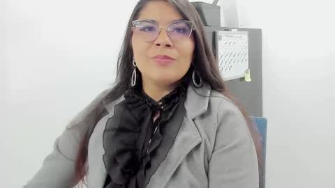 Snapshot of luna_dumont chatting on 15, 9, 2025 luna online show from 15, 9, 2025