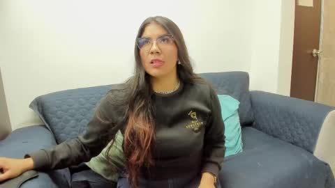 Snapshot of luna_dumont chatting on 19, 9, 2025 luna online show from 19, 9, 2025