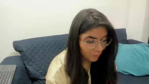 Snapshot of luna_dumont chatting on 27, 9, 2025 luna online show from 27, 9, 2025