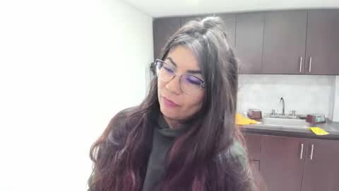 Snapshot of luna_dumont chatting on 14, 10, 2025 luna online show from 14, 10, 2025