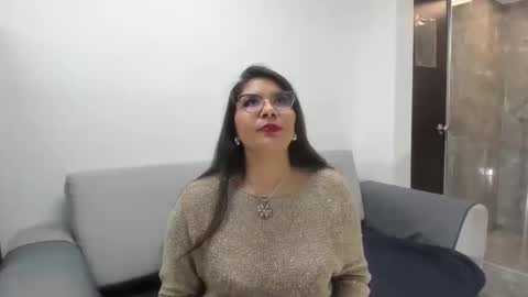 luna  online show from 5, 12, 2025