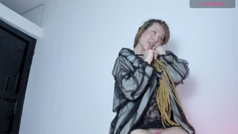 Snapshot of luna_hazard chatting on 5, 12, 2024 luna_hazard online show from 5, 12, 2024