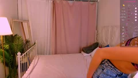 Luna online show from 5, 3, 2026