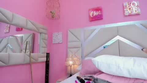 Snapshot of luna_hix chatting on 25, 6, 2026 luna_hix online show from 25, 6, 2026