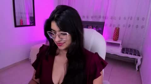 Luna online show from 9, 1, 2026