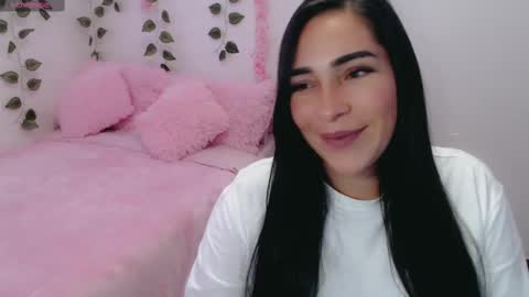 Snapshot of luna_lgomez chatting on 1, 3, 2025 luna online show from 1, 3, 2025