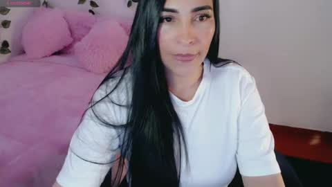 Snapshot of luna_lgomez chatting on 1, 3, 2025 luna online show from 1, 3, 2025
