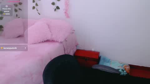 Snapshot of luna_lgomez chatting on 3, 3, 2025 luna online show from 3, 3, 2025