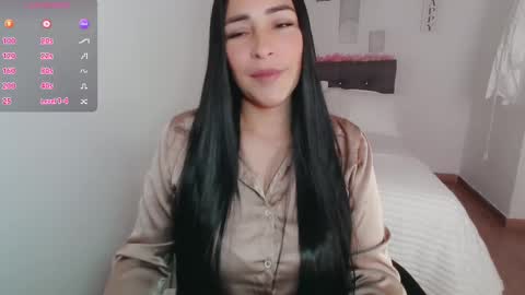 Snapshot of luna_lgomez chatting on 1, 10, 2025 luna online show from 1, 10, 2025