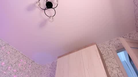 Lina  online show from 7, 3, 2025