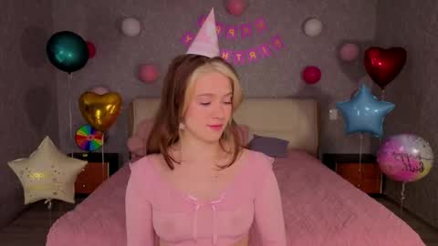 Lina  online show from 5, 6, 2026