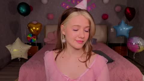 Lina  online show from 5, 6, 2026