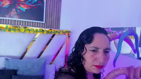 Snapshot of luna_naughty1 chatting on 10, 6, 2026 luna_naughty1 online show from 10, 6, 2026
