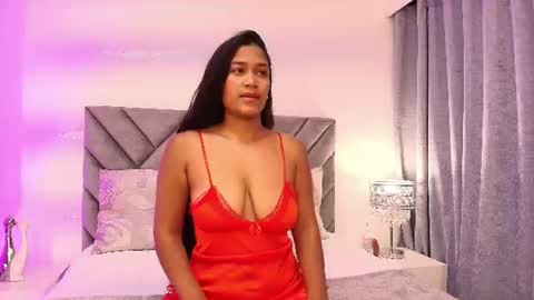 Snapshot of luna_queen7 chatting on 23, 7, 2026 luna_queen7 online show from 23, 7, 2026