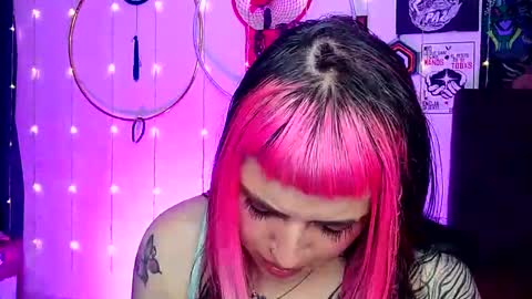 Snapshot of luna_ray420 chatting on 7, 2, 2025 MISS LUNA online show from 7, 2, 2025