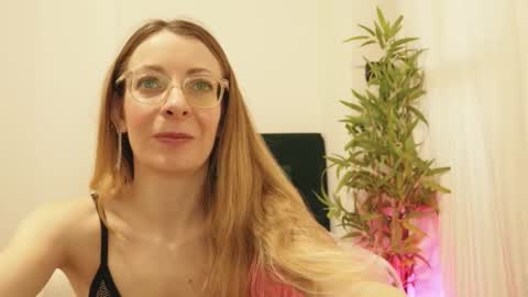 Snapshot of luna_riva chatting on 19, 1, 2026 Luna Riva online show from 19, 1, 2026