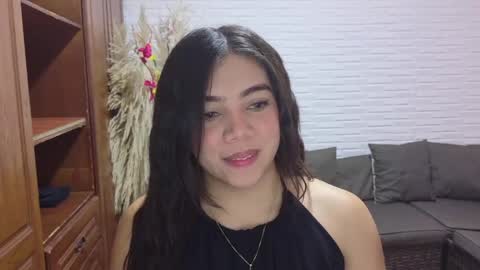 Snapshot of luna_rousse26 chatting on 1, 6, 2026 luna_rousse26 online show from 1, 6, 2026
