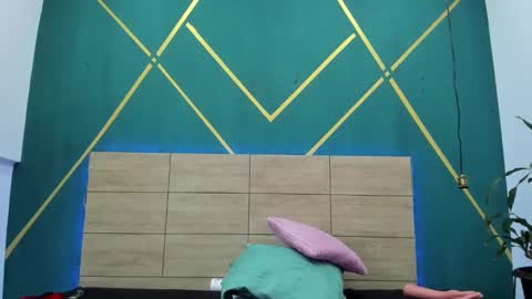 Luna online show from 5, 2, 2025