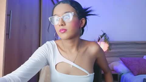 luna_valen online show from 17, 7, 2026