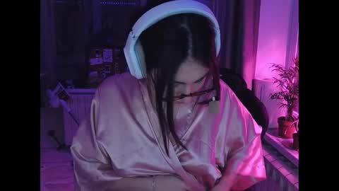 luna_vibe_ online show from 12, 1, 2026