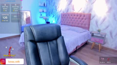  Luna online show from 10, 4, 2026