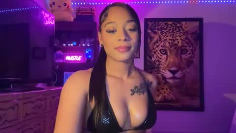 Snapshot of lunaa_11 chatting on 7, 5, 2026 lunaa_11 online show from 7, 5, 2026