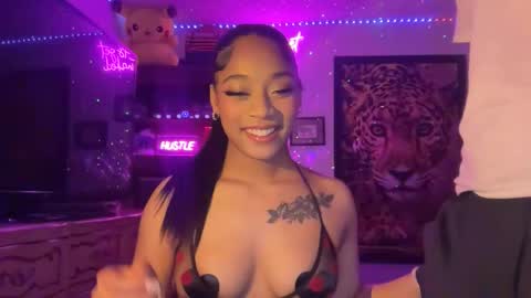 Snapshot of lunaa_11 chatting on 12, 5, 2026 lunaa_11 online show from 12, 5, 2026