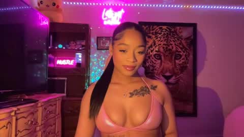 lunaa_11 online show from 5, 8, 2026