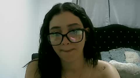 Snapshot of lunaa_sub chatting on 17, 1, 2025 lunaa_sub online show from 17, 1, 2025
