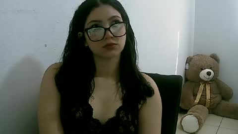 Snapshot of lunaa_sub chatting on 12, 2, 2025 lunaa_sub online show from 12, 2, 2025
