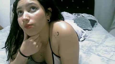 Snapshot of lunaa_sub chatting on 22, 2, 2025 lunaa_sub online show from 22, 2, 2025