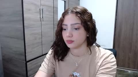 lunaa_sub online show from 15, 12, 2025