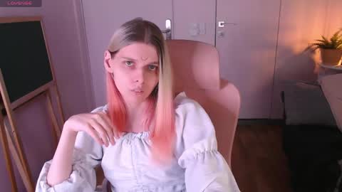 Luna online show from 9, 5, 2026