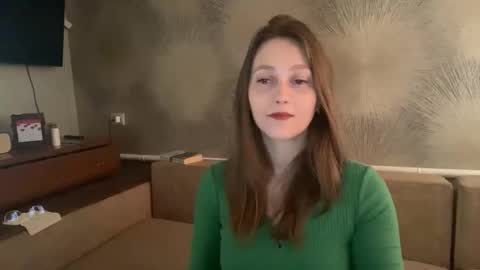 lunafeather online show from 28, 3, 2026