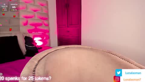 Snapshot of lunalasman chatting on 1, 10, 2025 Luna Lasman online show from 1, 10, 2025