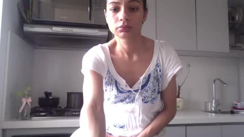 lunallena777 online show from 21, 12, 2024