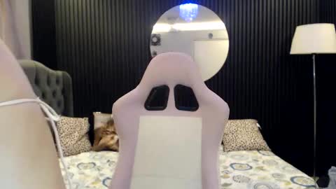 LUNA online show from 18, 4, 2026