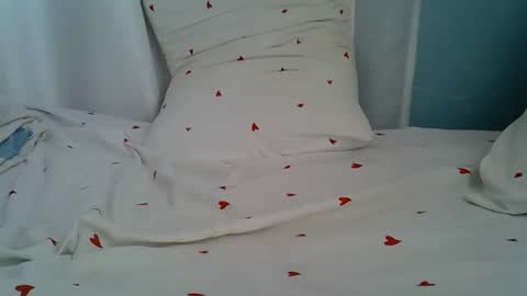 Snapshot of lunalove22_ chatting on 3, 2, 2026 lunalove22_ online show from 3, 2, 2026